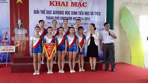 THCS Lê Lợi nhận giải vô địch EAROBIC 2015