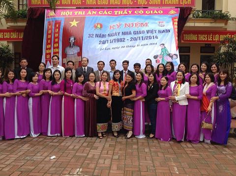 Cán bộ, giáo viên THCS Lê Lợi và THCS Lục Dạ chung vui ngày Nhà giáo Việt Nam